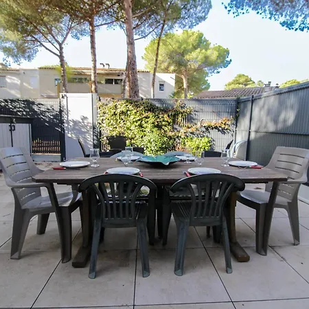 Apartman Climatise A La Pinede - 6 Pers. - Fr-1-880-5